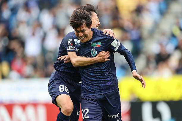 فرحة لاعبي أفيسبا فوكوكا