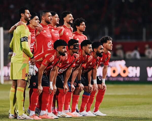 لاعبو الأهلي