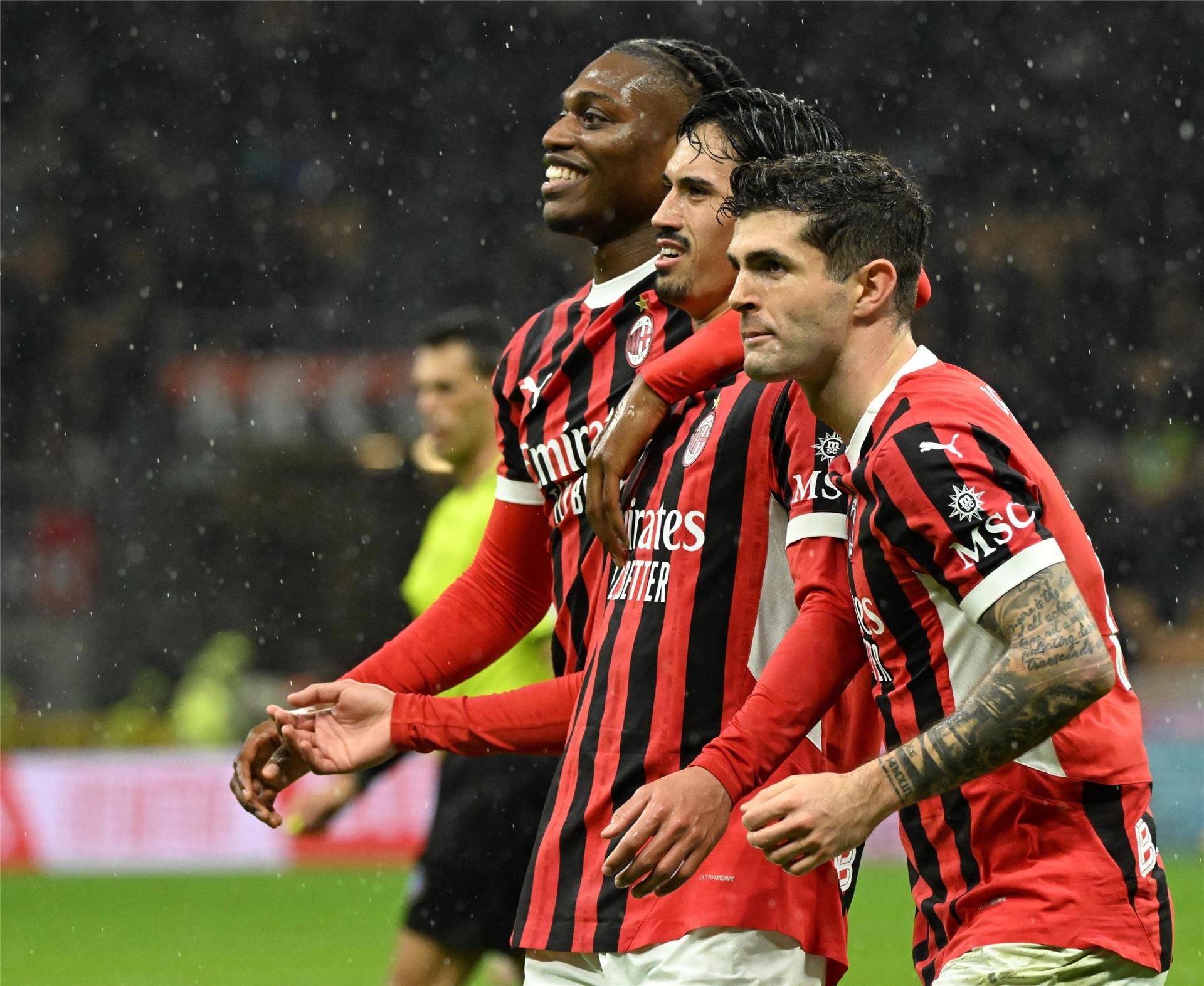 لياو مع فريقه