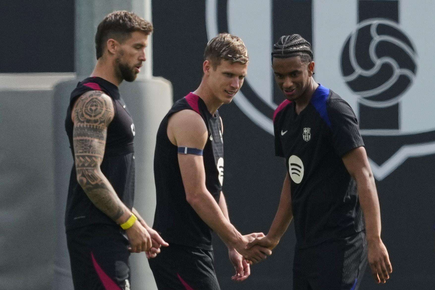 أولمو - لاعبو برشلونة