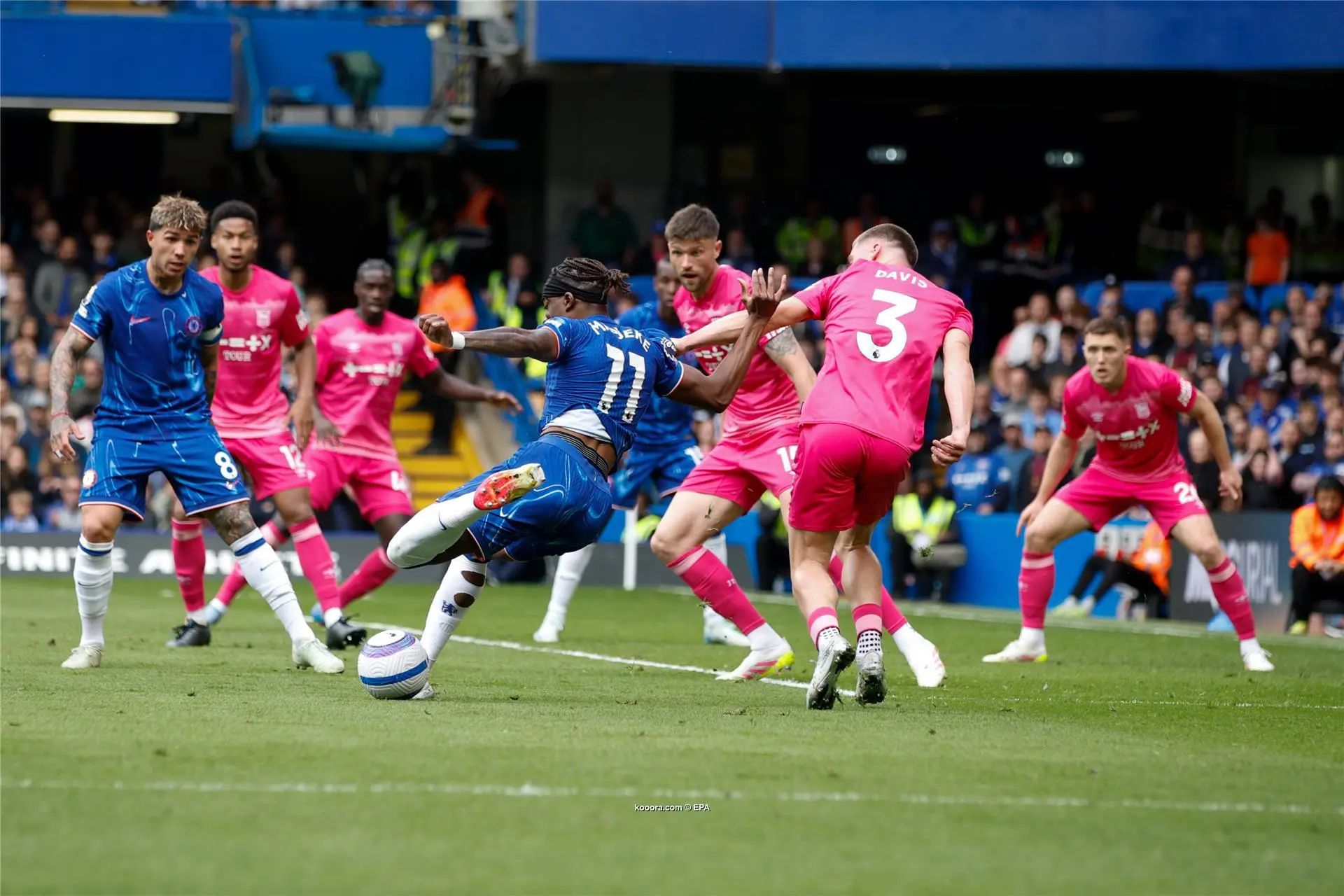 ?i=epa%2fsoccer%2f2025-04%2f2025-04-13%2f2025-04-13-12029522_epa