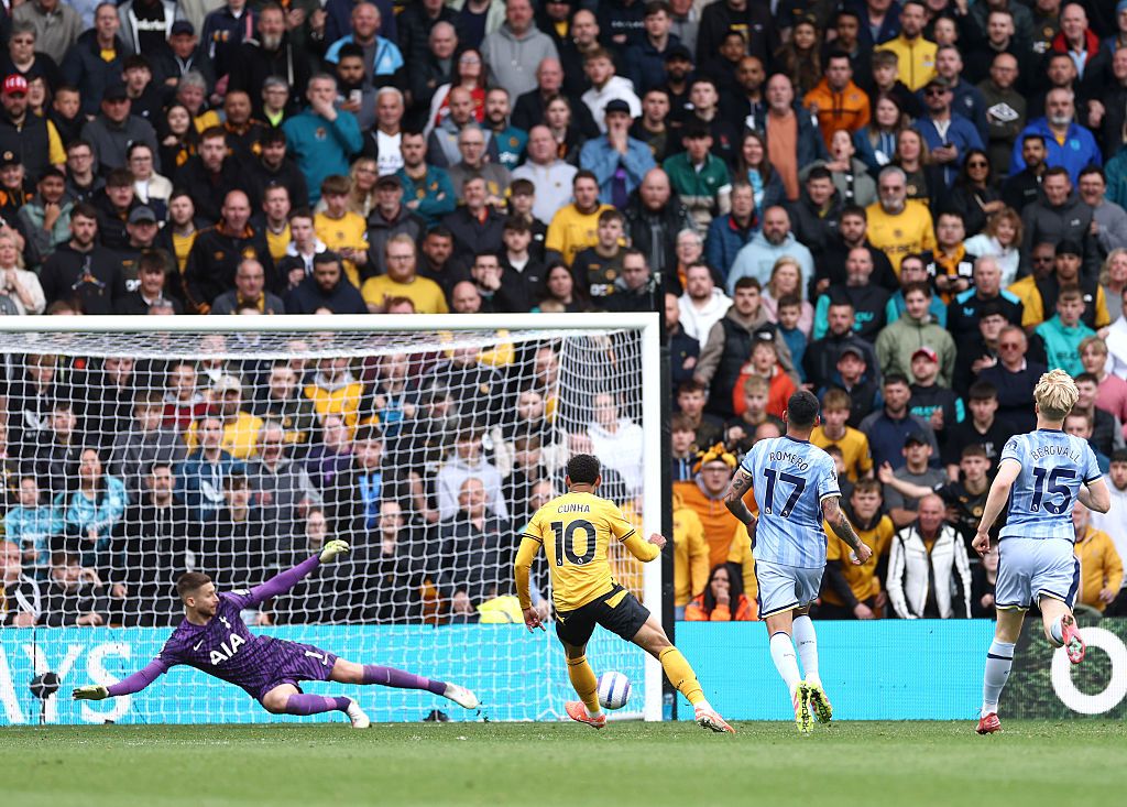 Wolverhampton%20Tottenham3