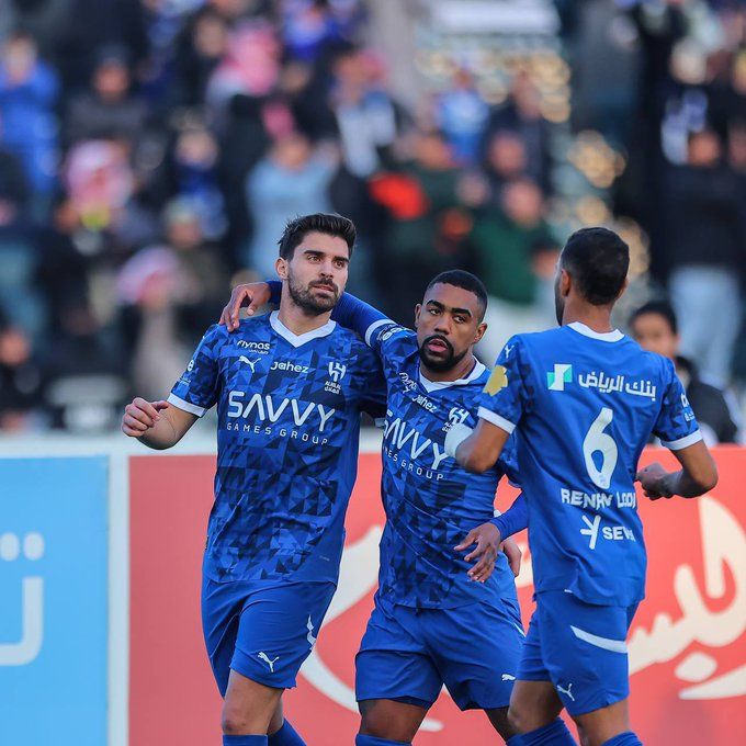 لاعبو الهلال