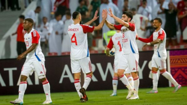 لاعبو الشارقة