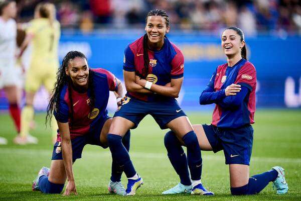 لاعبات برشلونة