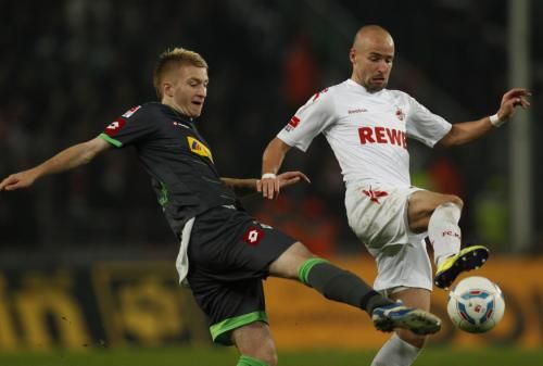 2011-11-25t213450z_01_ina16_rtridsp_3_soccer-germany_reuters