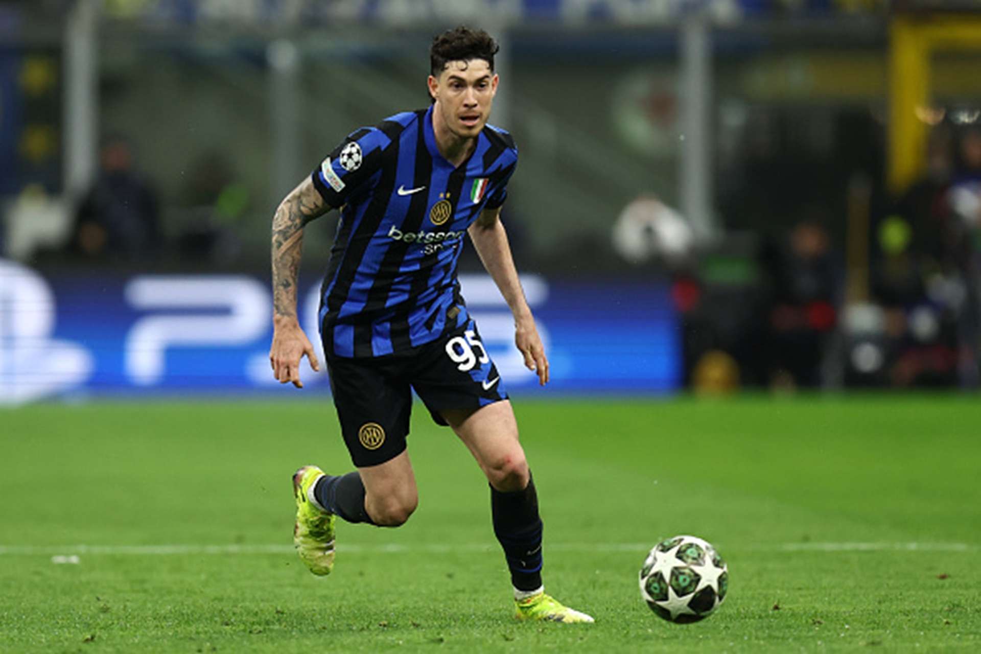 أليساندرو باستوني