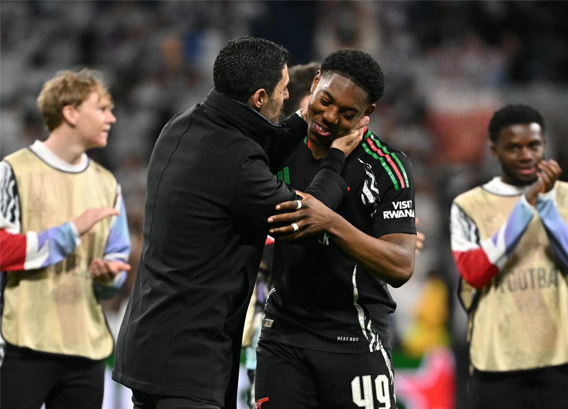 سكيلي وأرتيتا