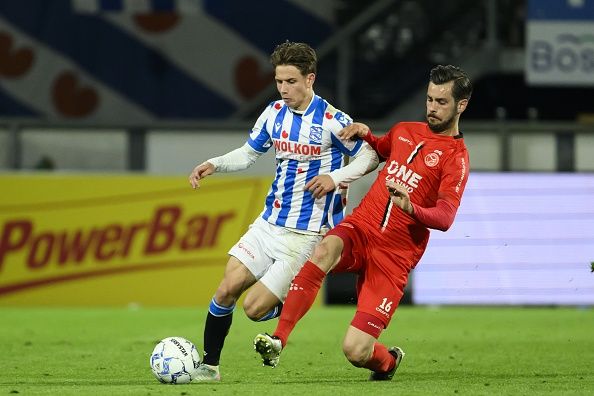 Heerenveen%20Almere%20City3