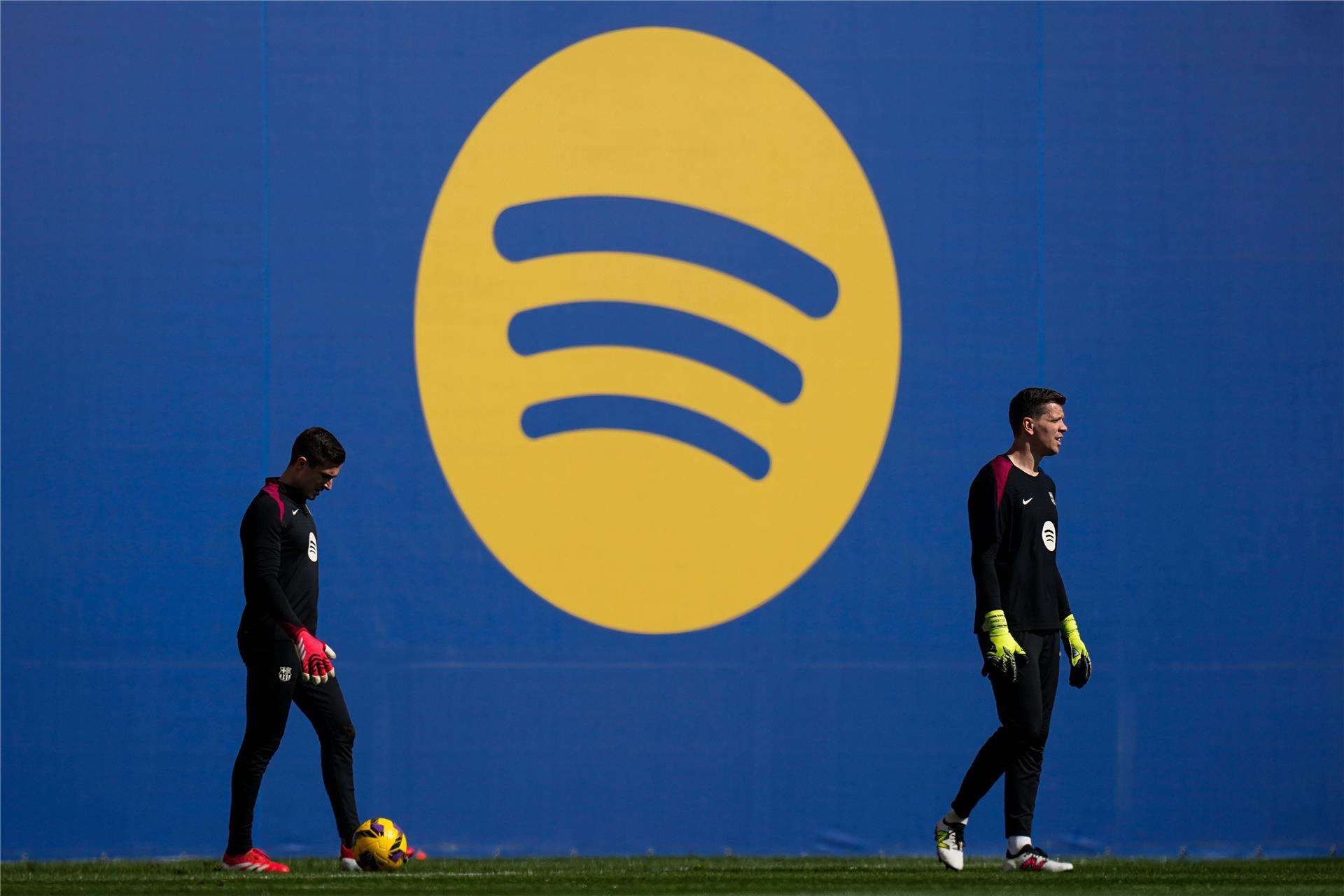 لاعبو برشلونة