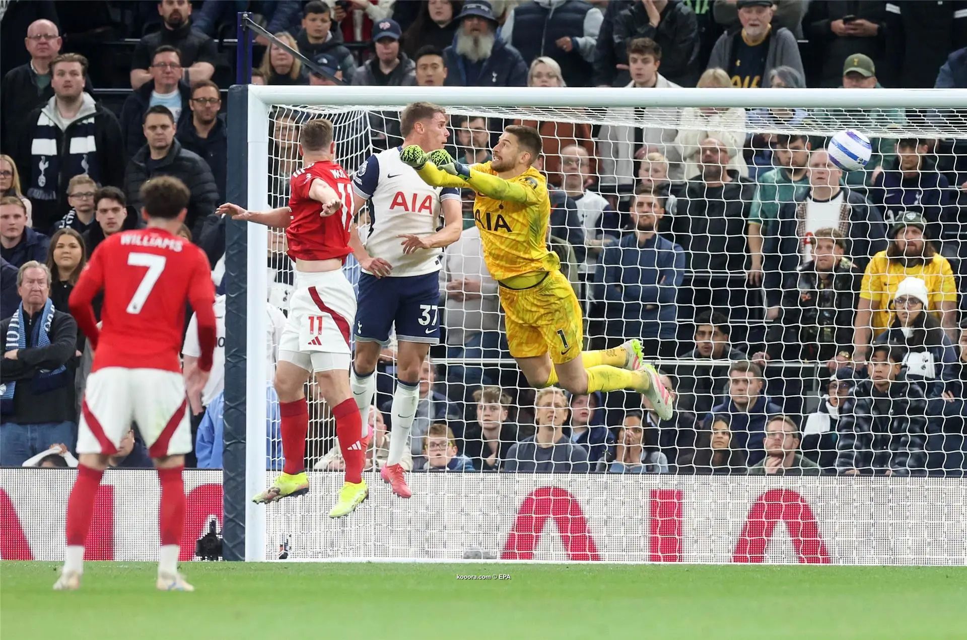 ?i=epa%2fsoccer%2f2025-04%2f2025-04-21%2f2025-04-21-12045417_epa