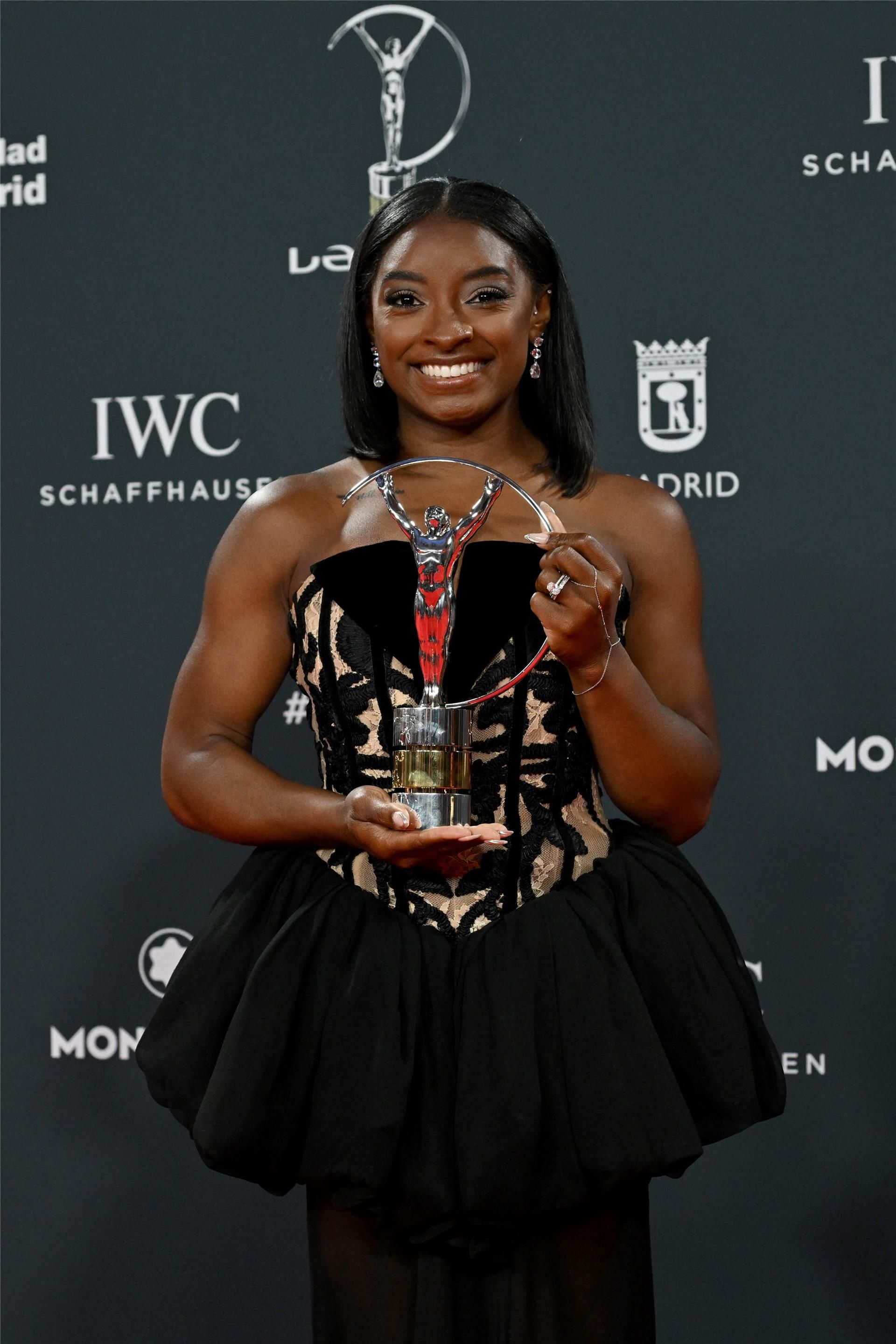 سيمون بايلز