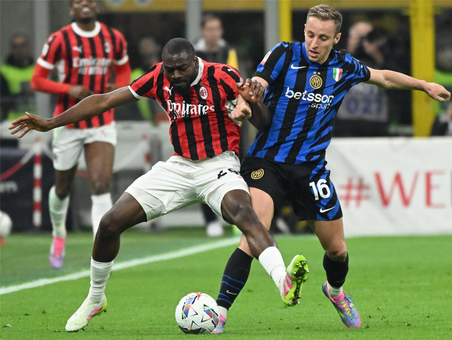 من مباراة سابقة بين الفريقين