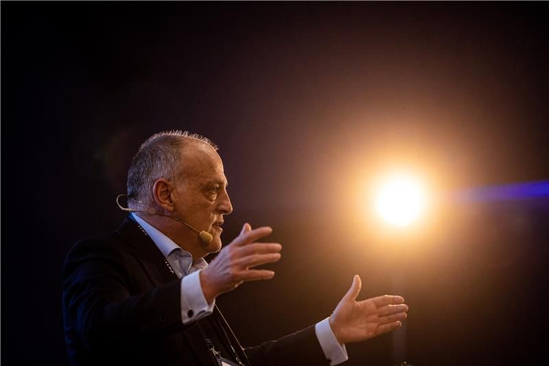 خافيير تيباس