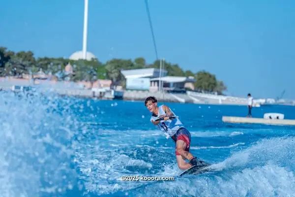 ?i=corr%2f563%2fkoo_563453