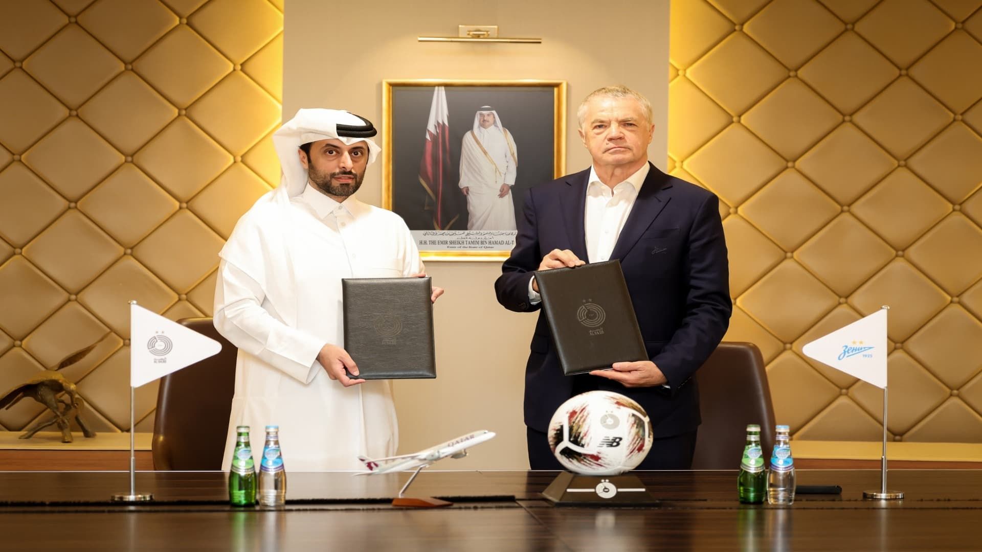 من توقيع الاتفاقية