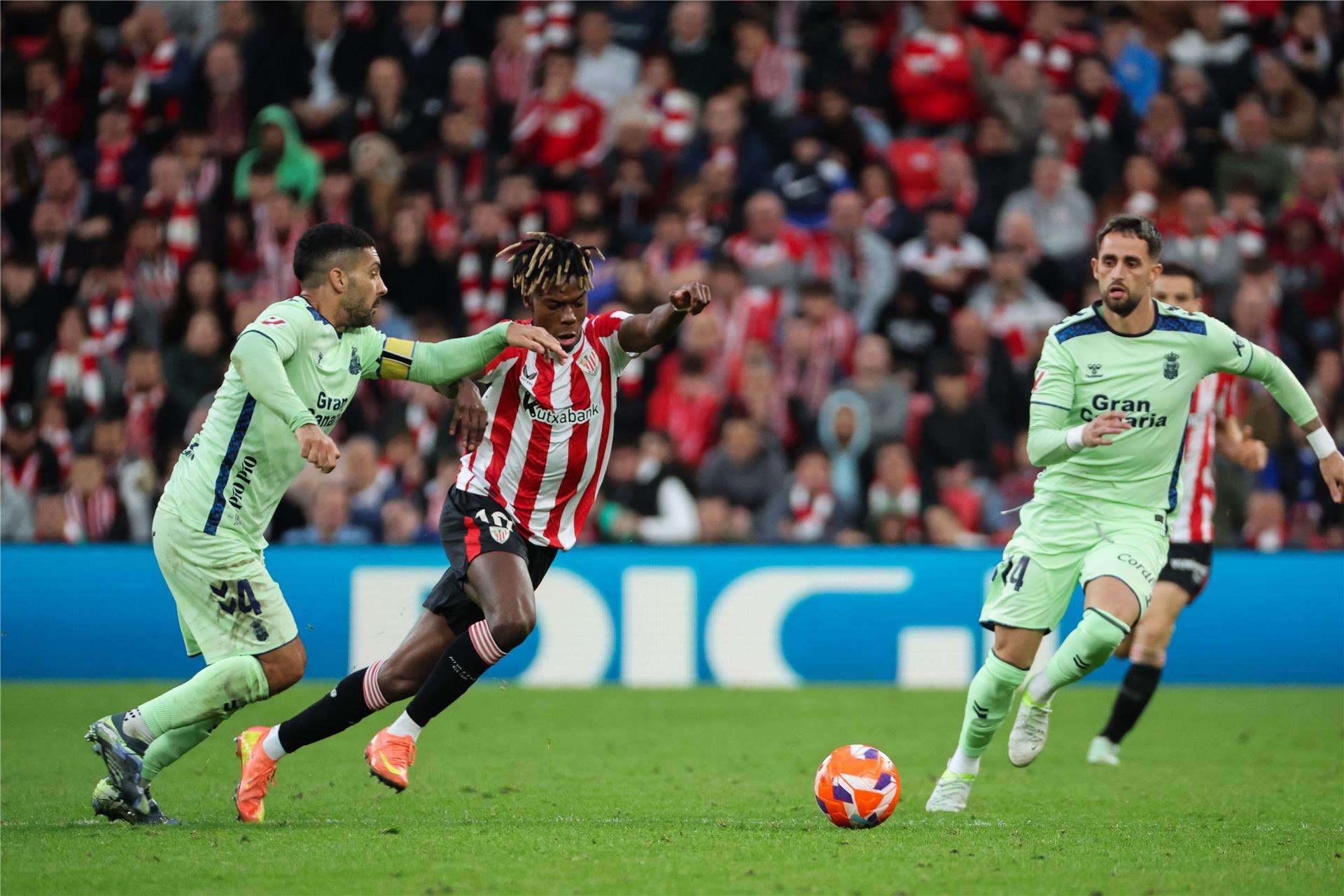 من فوز بيلباو على لاس بالماس