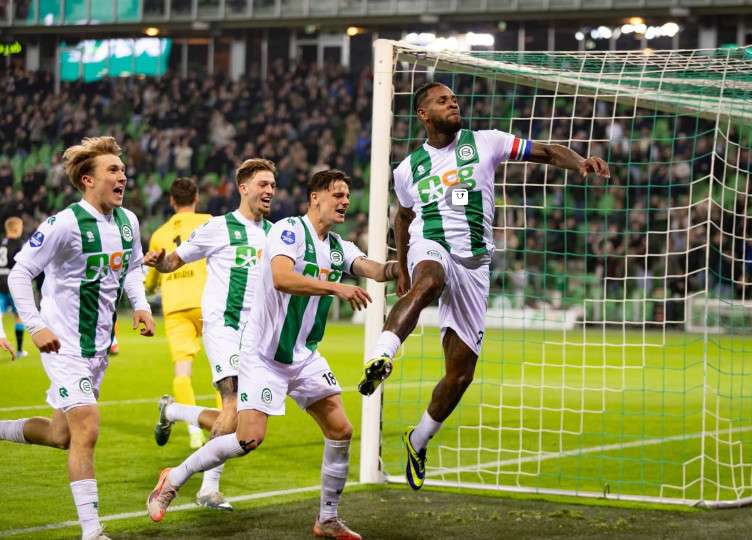 لاعبو جرونينجين