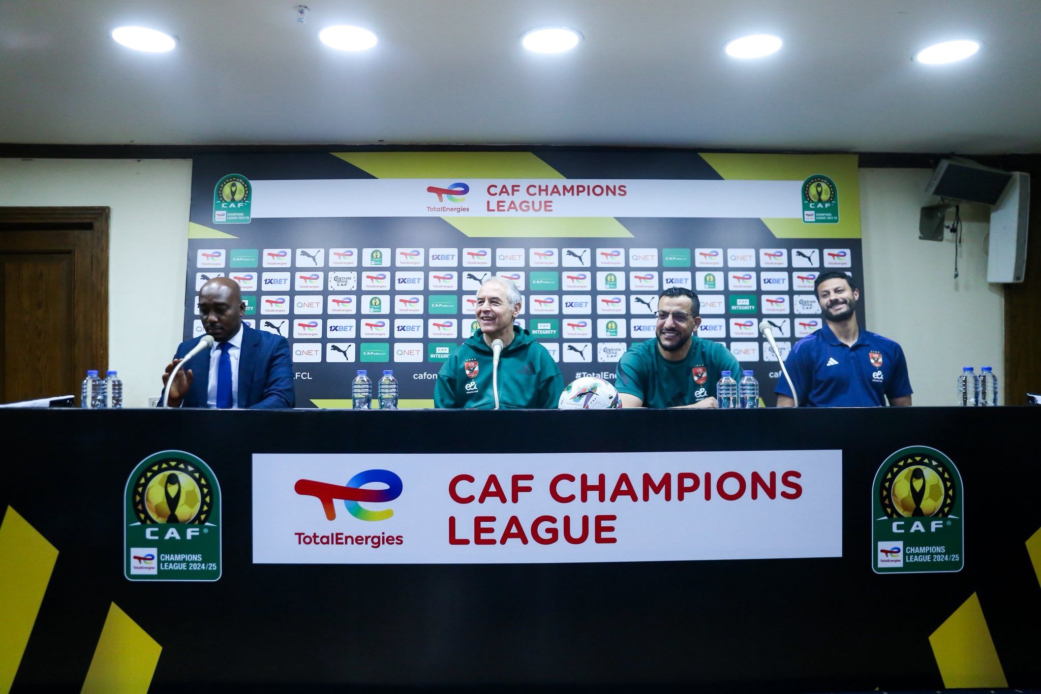 من المؤتمر الصحفي