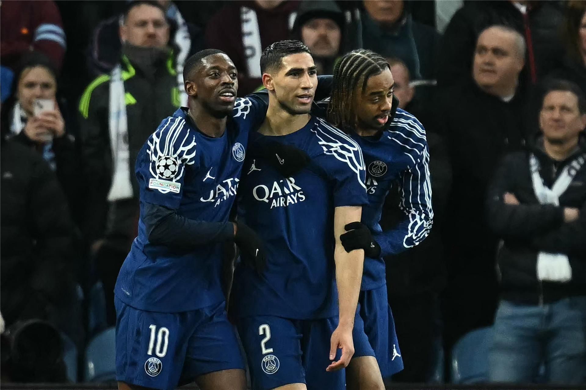 لاعبو باريس سان جيرمان