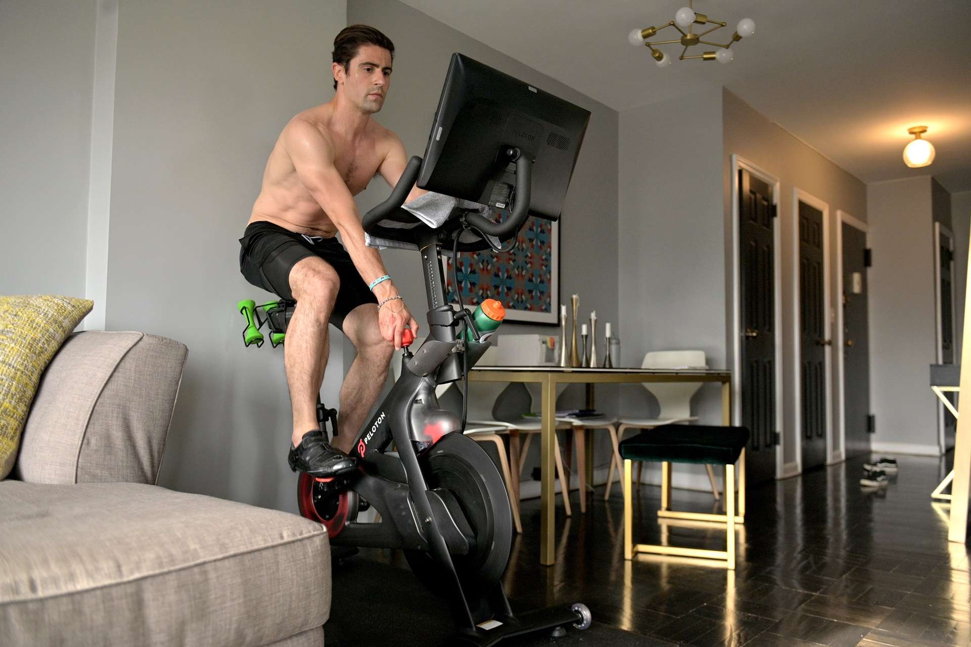 دراجة التمارين الرياضية