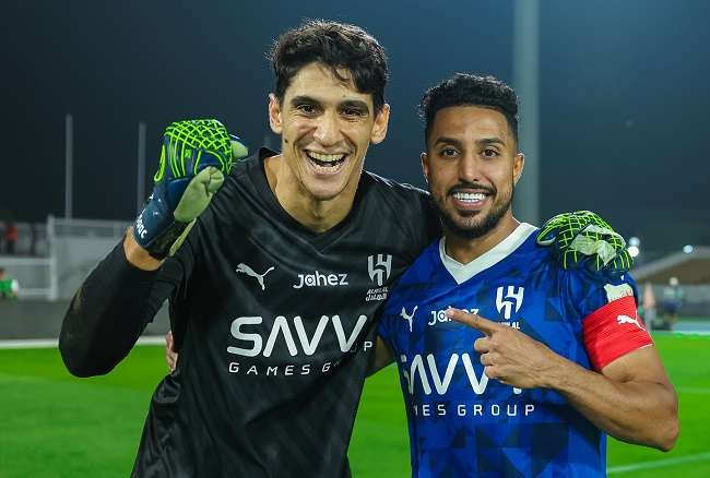 ياسين بونو وسالم الدوسري