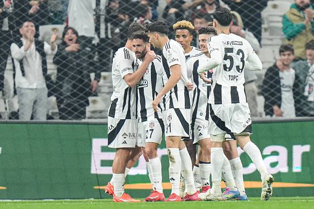 فرحة لاعبي بشكتاش