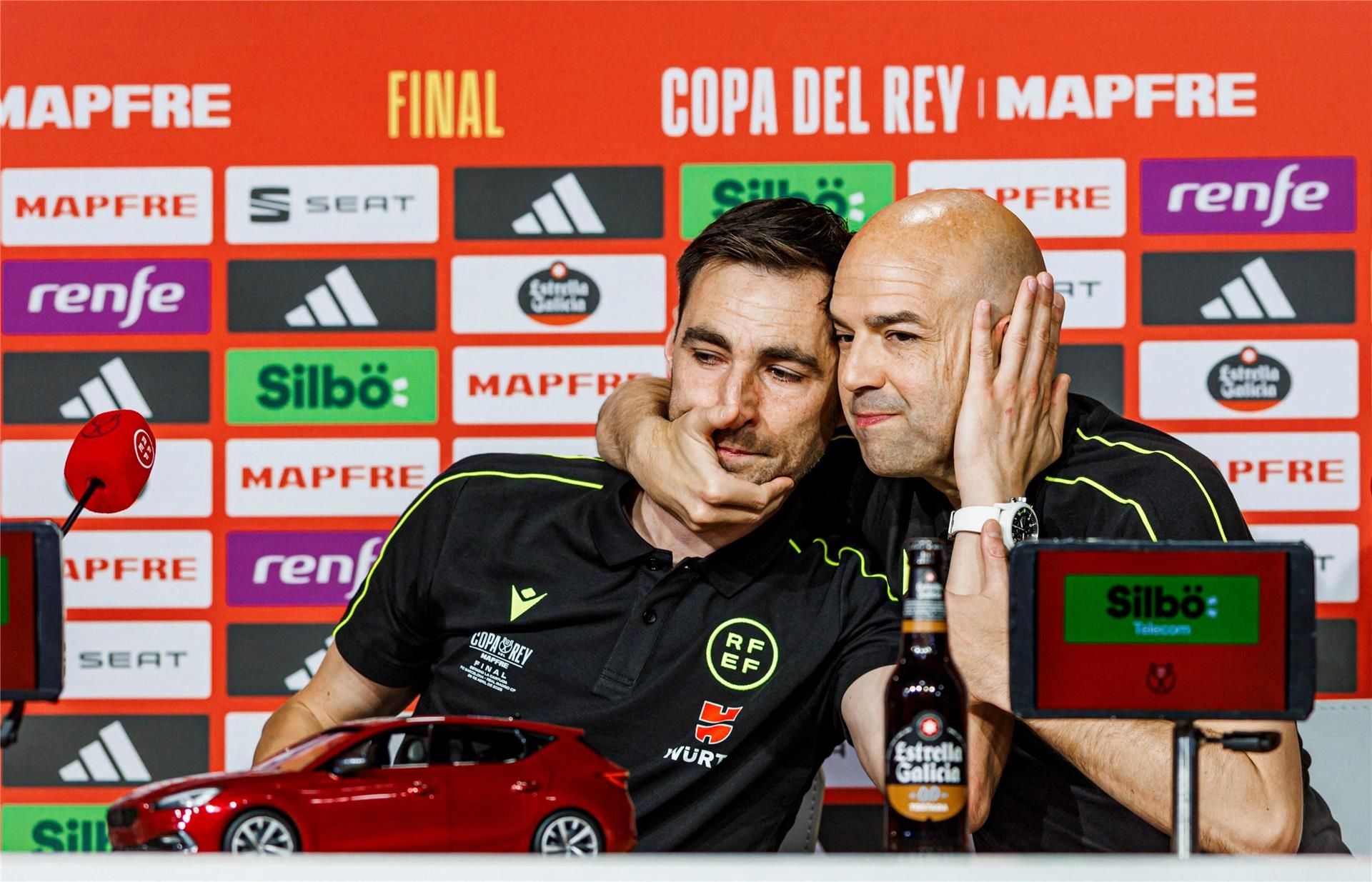 ريكاردو دي بورجوس وبابلو جونزاليس فويرتيس