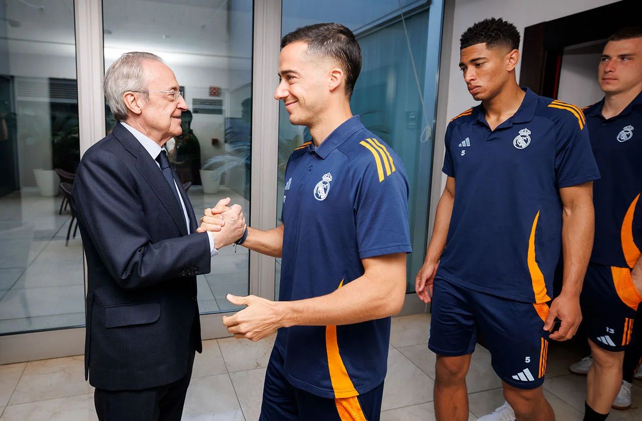 _0_SALUDO_PRESIDENTE_A_JUGADORES_AV12595.app