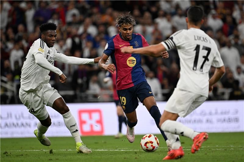 لقاء سابق بين الفريقين