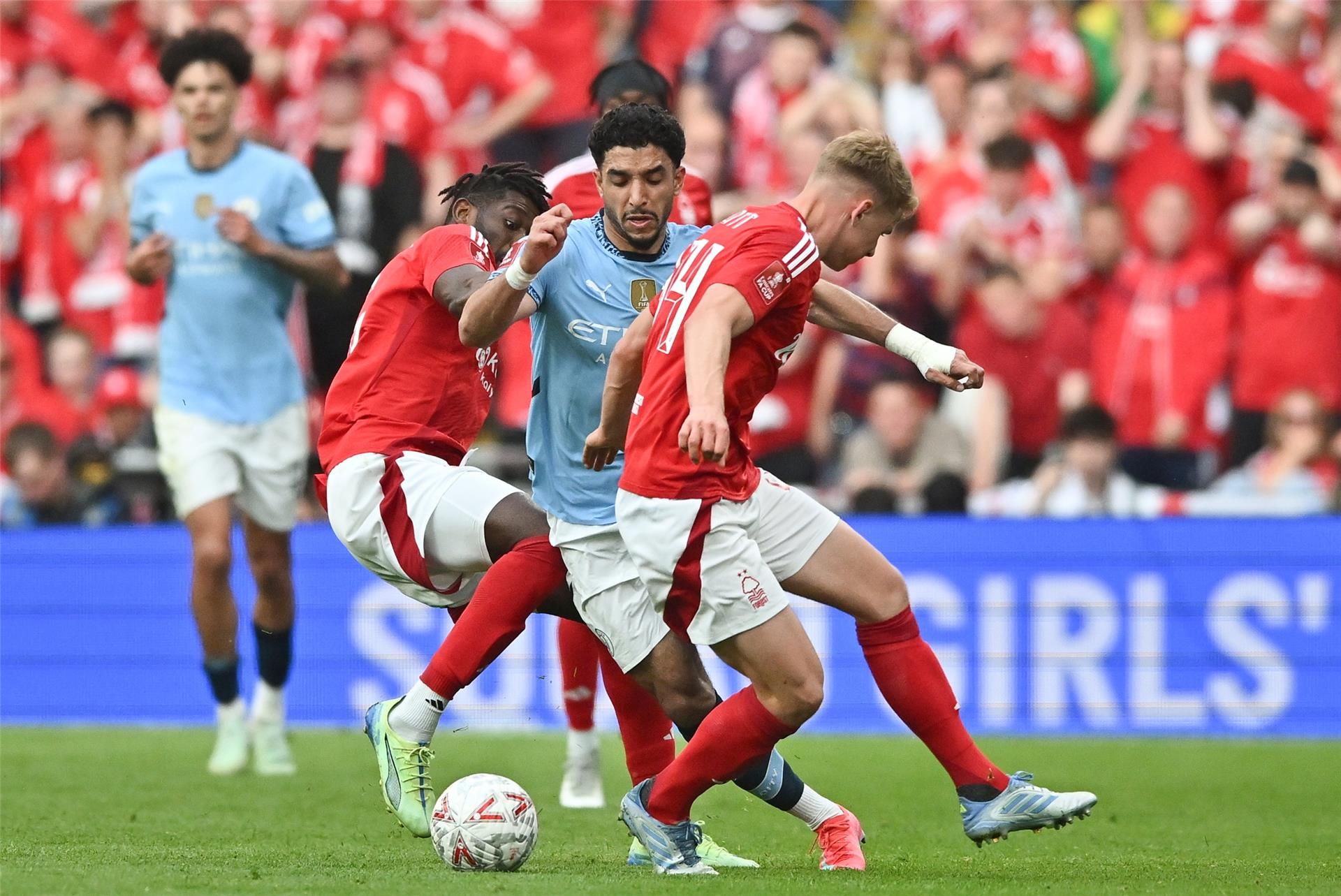 من مباراة مانشستر سيتي ونوتنجهام