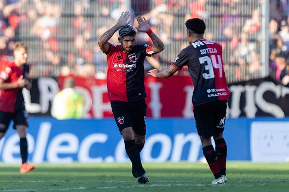 لاعبو نيولز أولد بويز