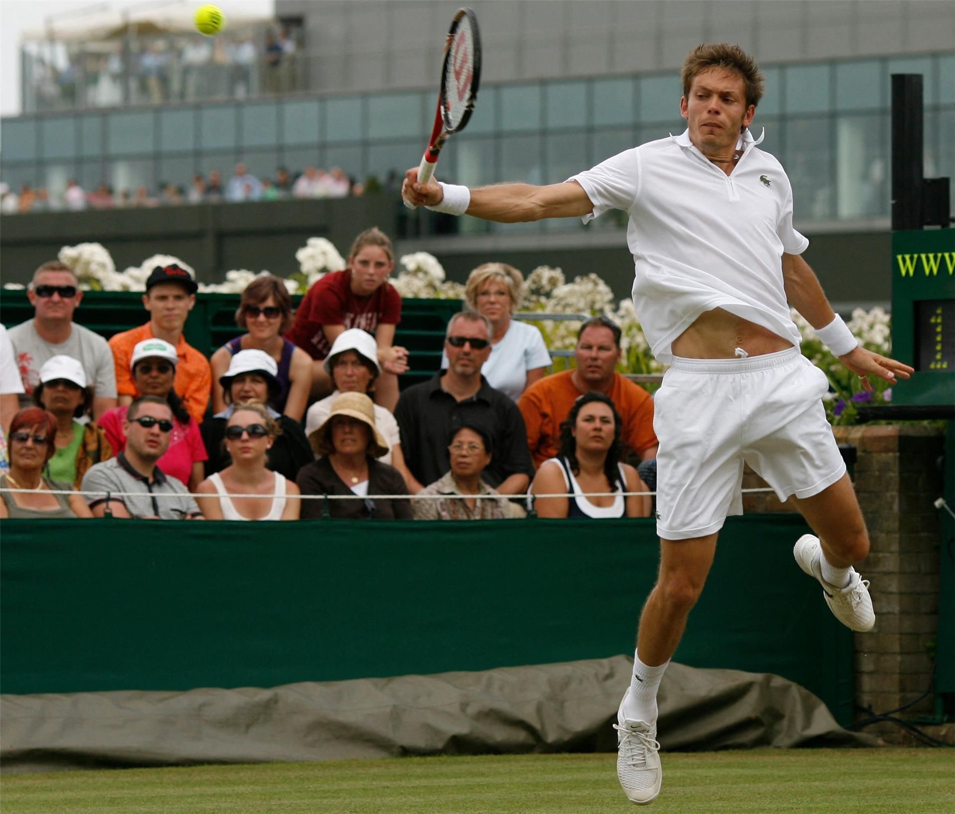 نيكولا ماهو