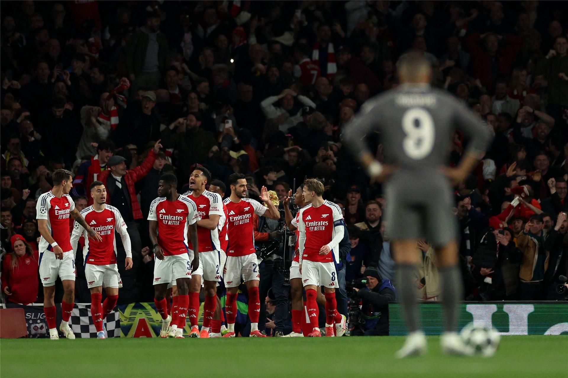 لاعبو آرسنال