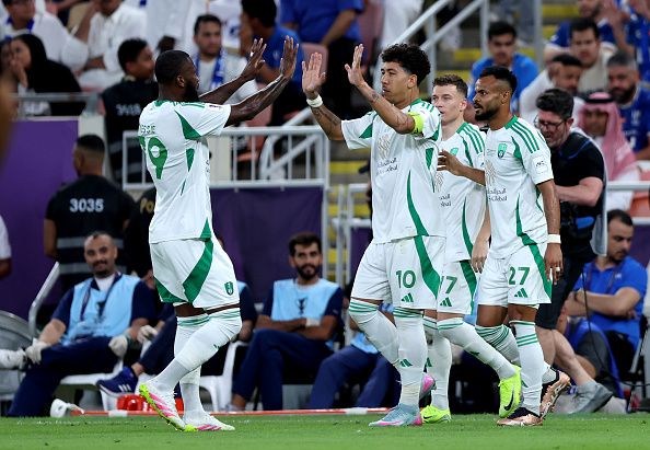 لاعبو أهلي جدة