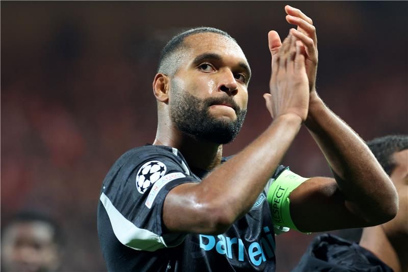 جوناثان تاه