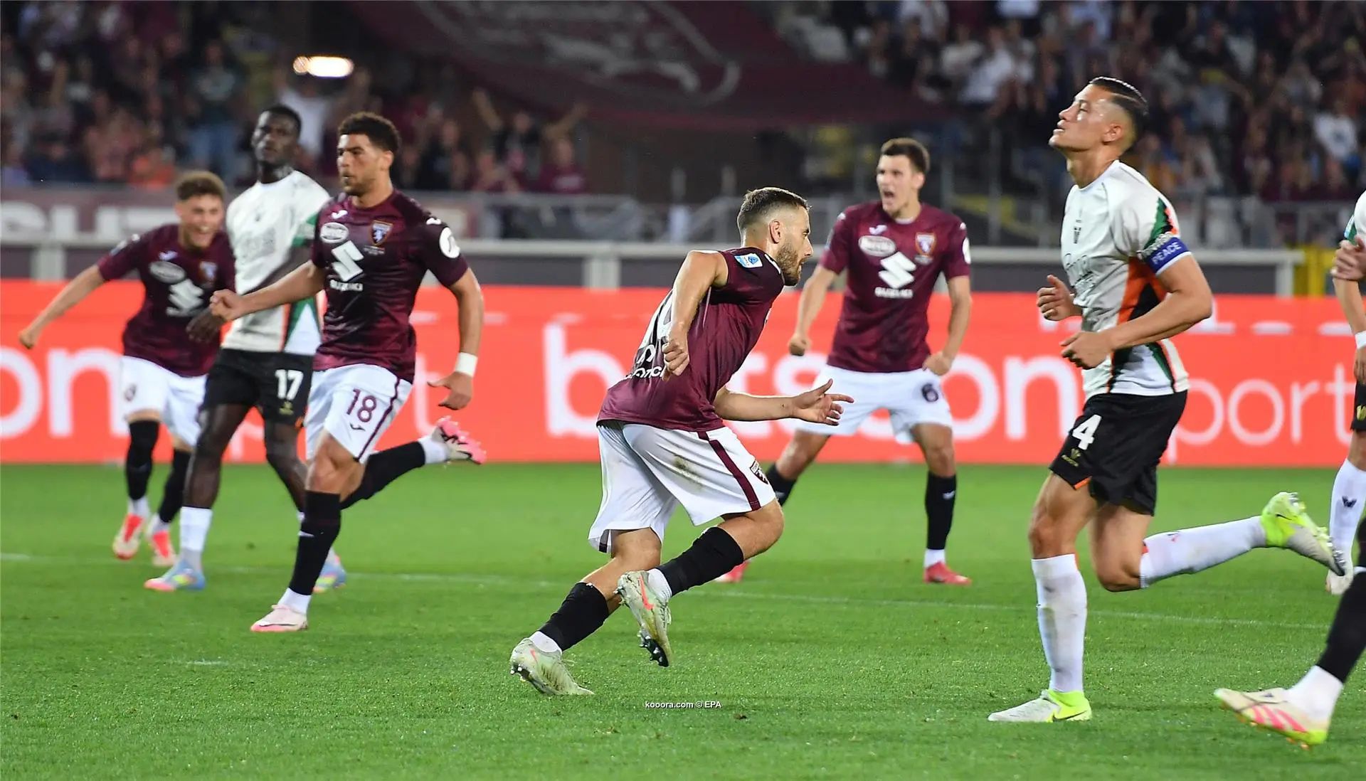 ?i=epa%2fsoccer%2f2025-05%2f2025-05-02%2f2025-05-02-12070165_epa