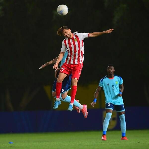 24766532-16D8-4E13-8FE9-569CF338F80A