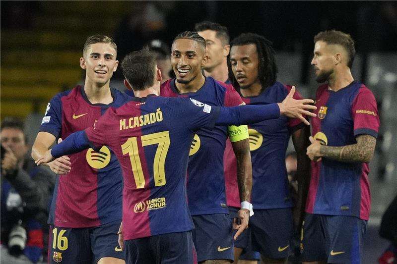 لاعبو برشلونة