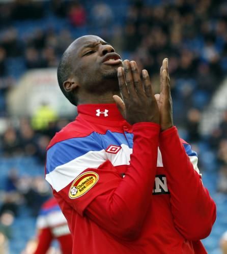 2011-11-27t151406z_01_dmr8_rtridsp_3_soccer-europe-scotland_reuters