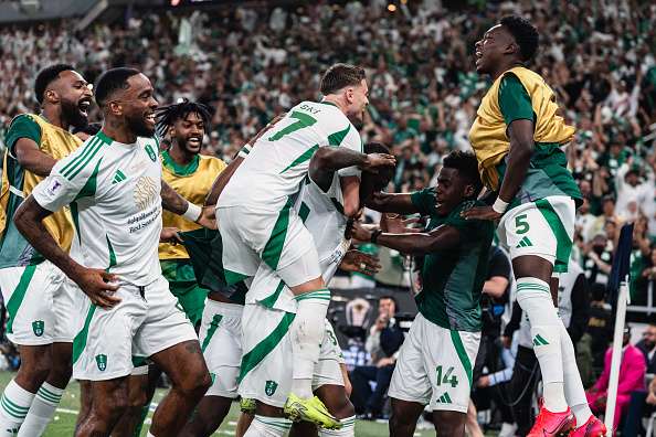 فرحة لاعبي أهلي جدة