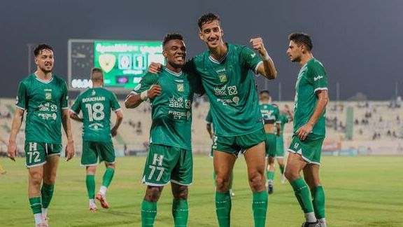 لاعبو العربي