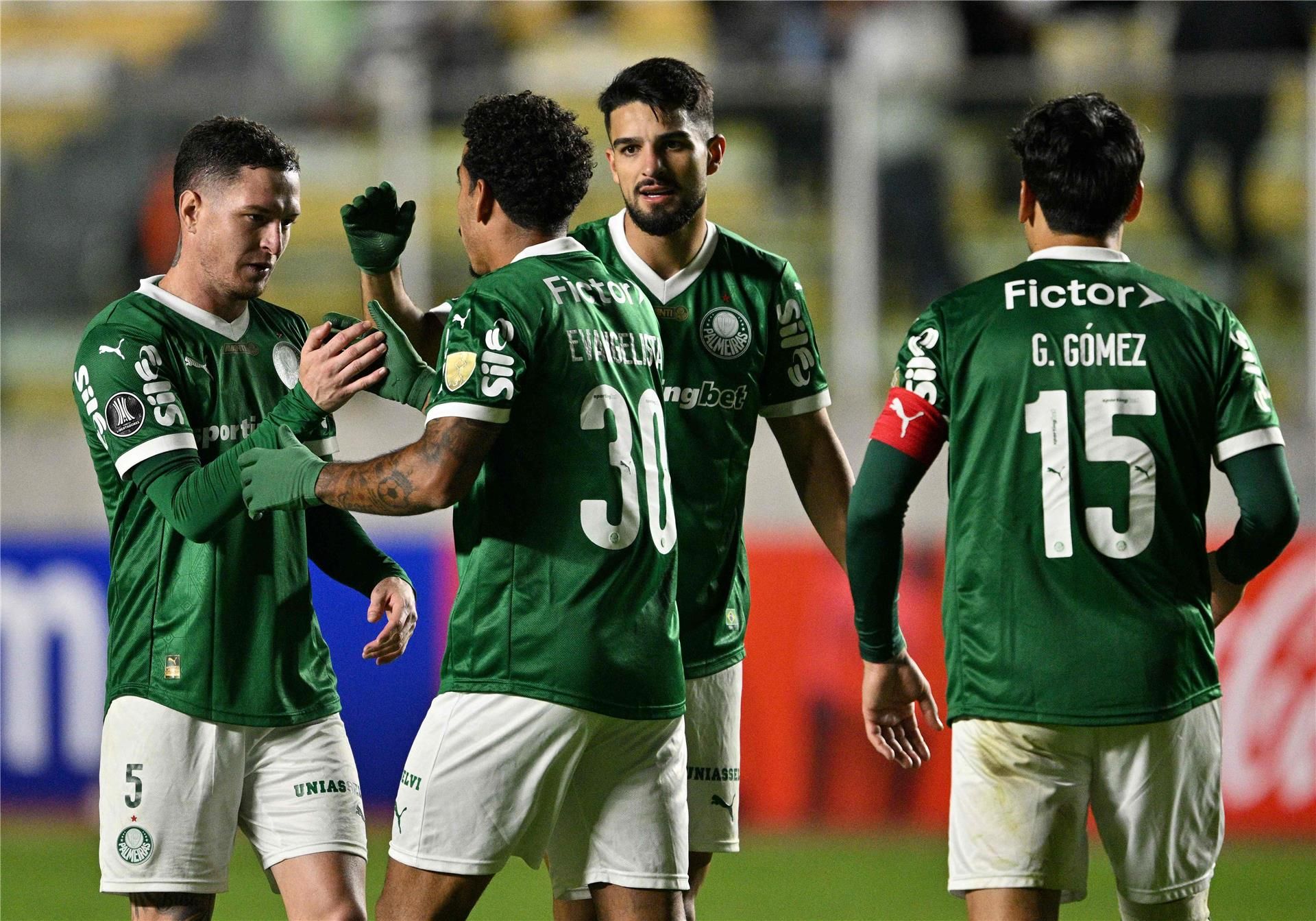 لاعبو بالميراس