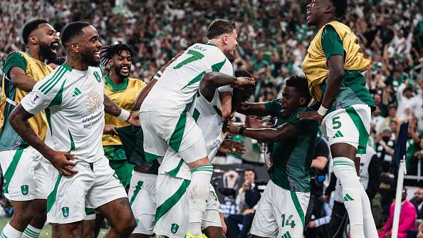 لاعبو أهلي جدة