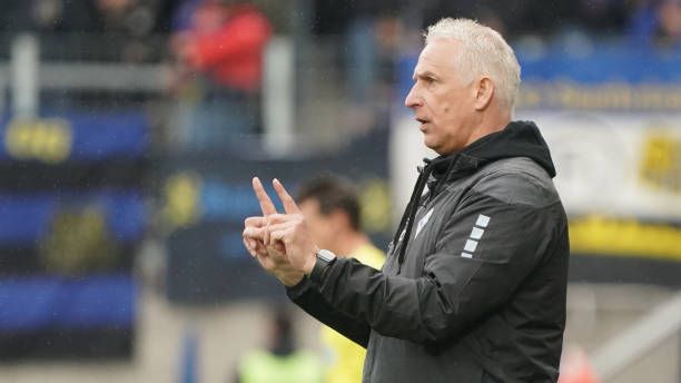 كريستيان نيدهارت