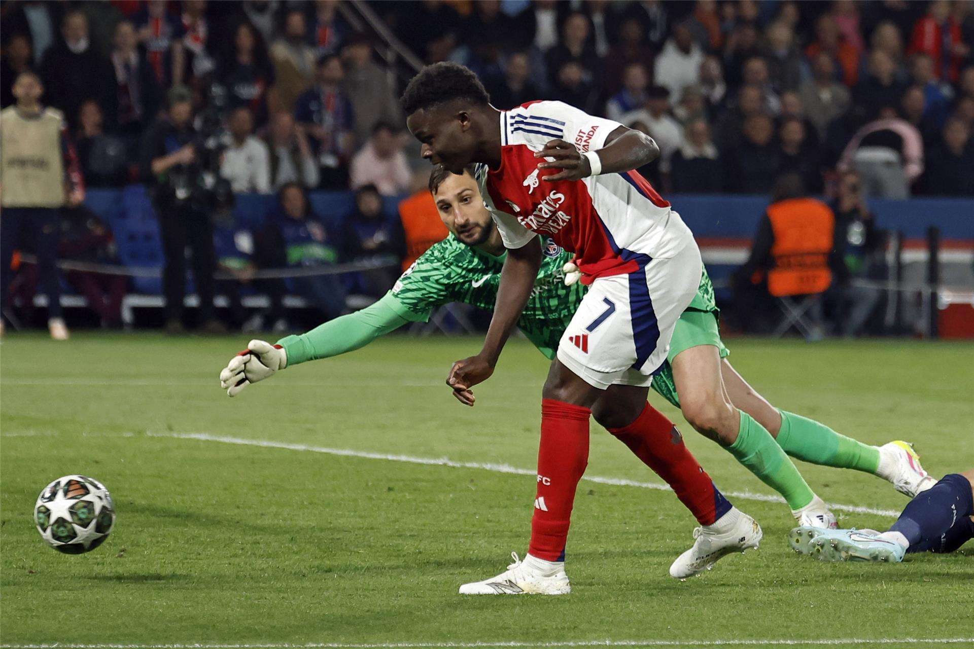 بوكايو ساكا أمام دوناروما