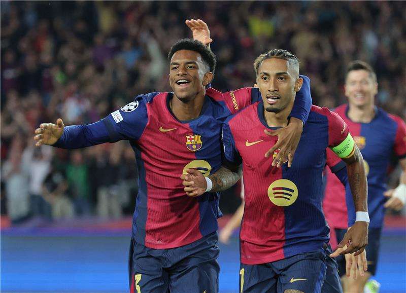 لاعبو برشلونة