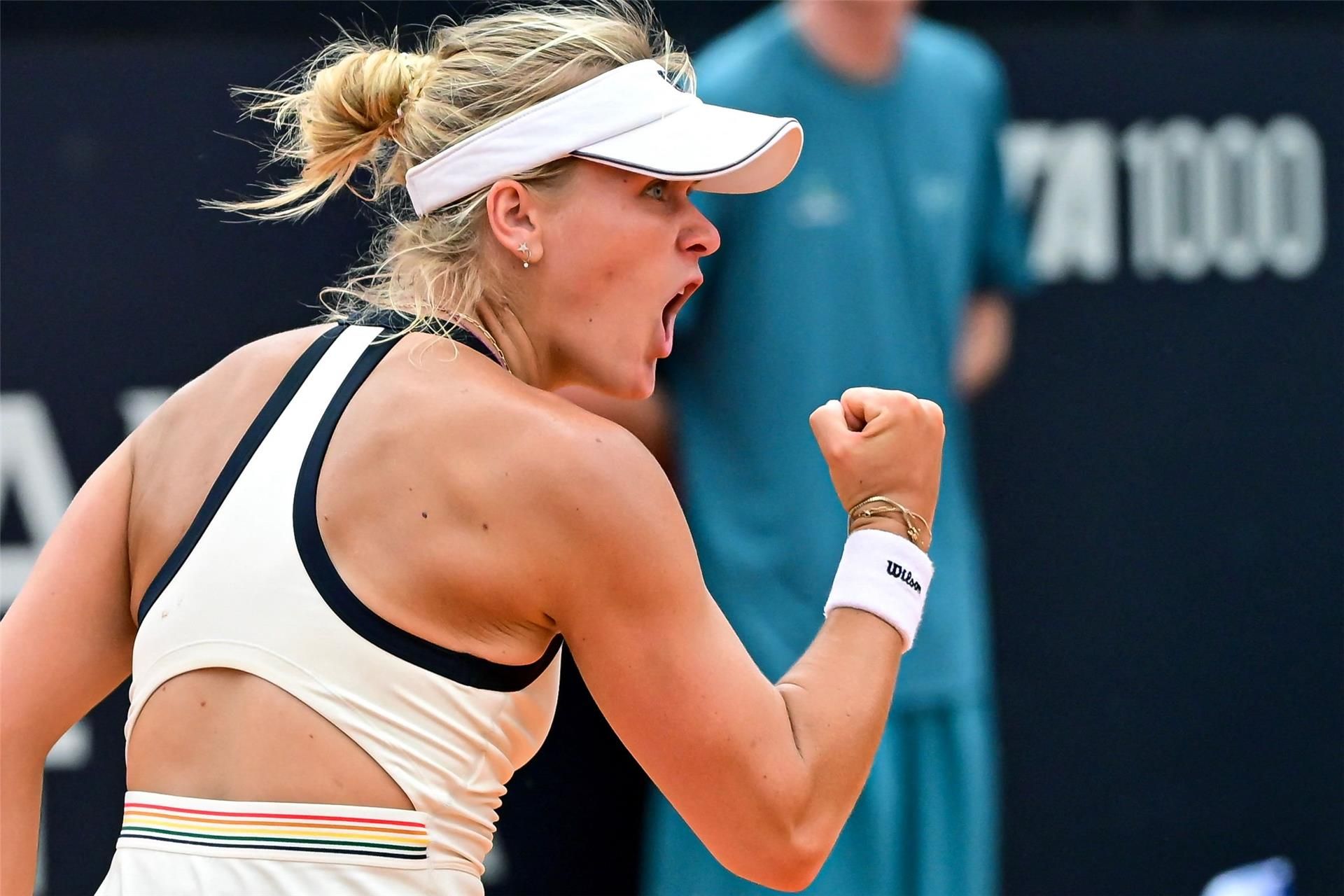 بيتون ستيرنز