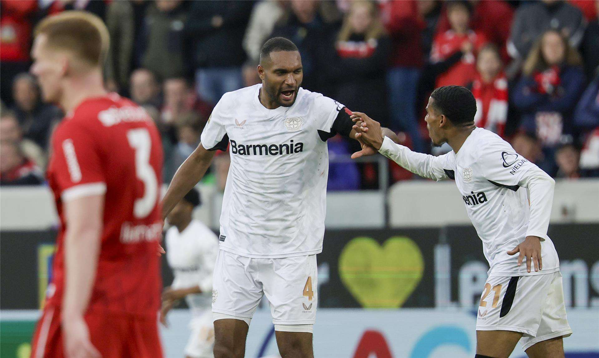 جوناثان تاه