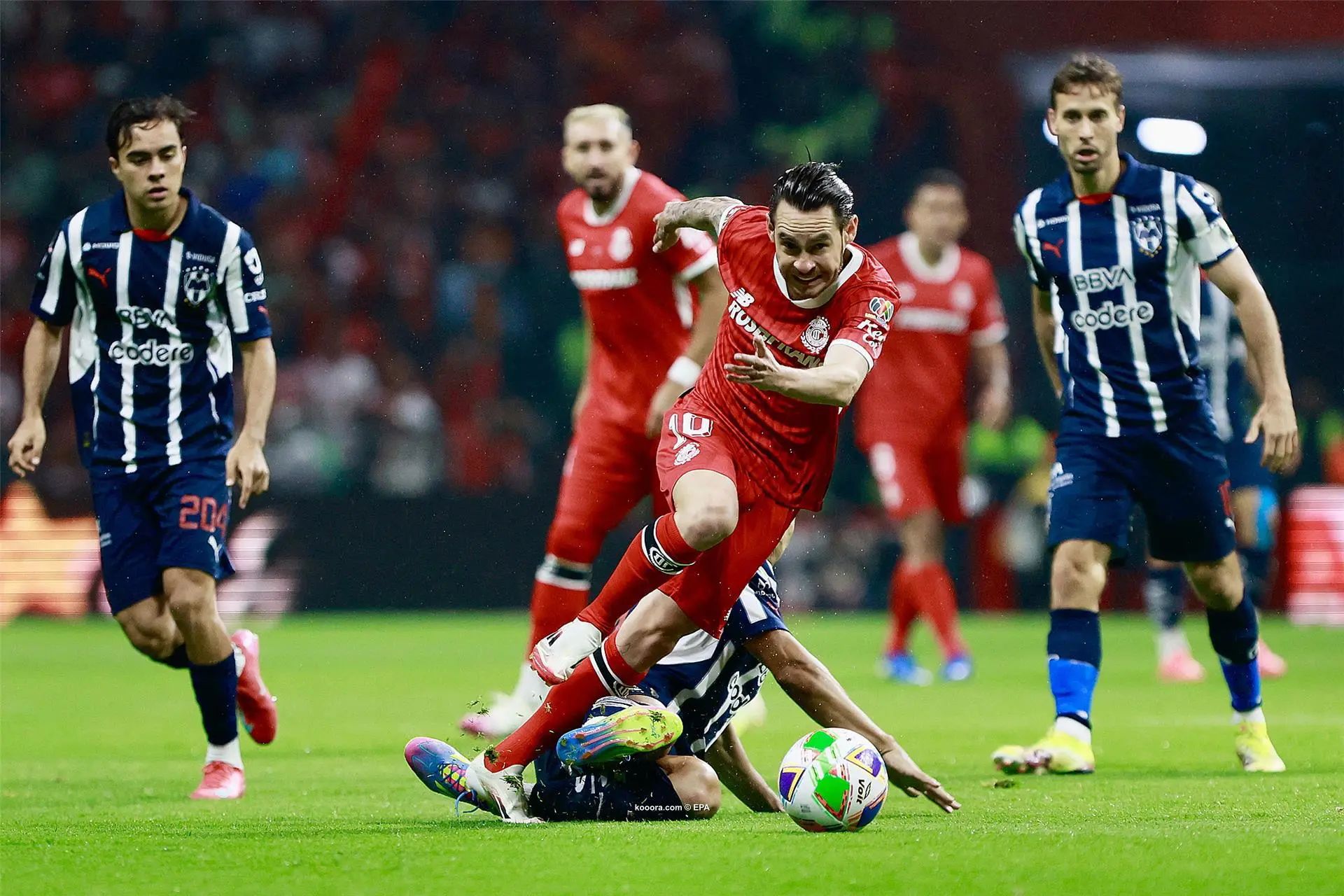 ?i=epa%2fsoccer%2f2025-05%2f2025-05-11%2f2025-05-11-12090113_epa